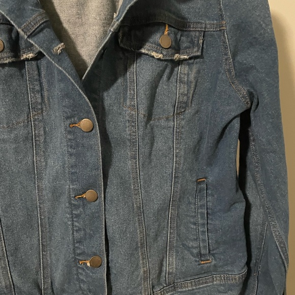 Universal Thread Jean Jacket - Picture 2 of 4